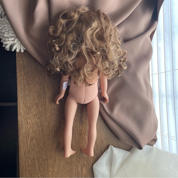 Mikaella - 2019 Journey Girls Doll, blue eyes strawberry blonde hair - Picture 13 of 16